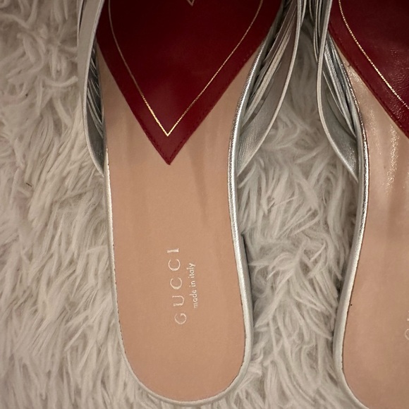 Gucci Silver Knotted Leather Flat Slides - Picture 3 of 7